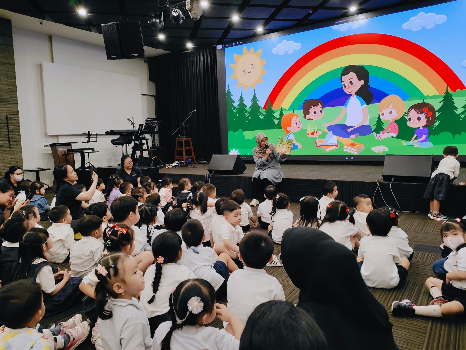 Roadshow Workshop Membaca Dan Literasi Perpustakaan Di KB/TK Dzone Preschool Cideng